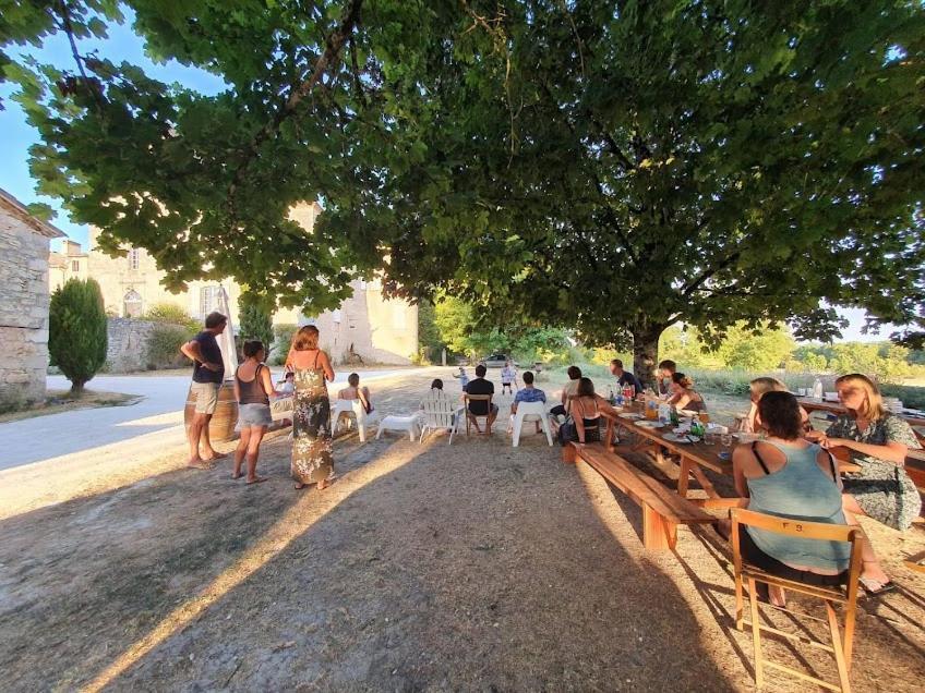 Chateau Barayre - Beautiful 12Th Century Castle With Pool And Large Garden Laussou Eksteriør bilde